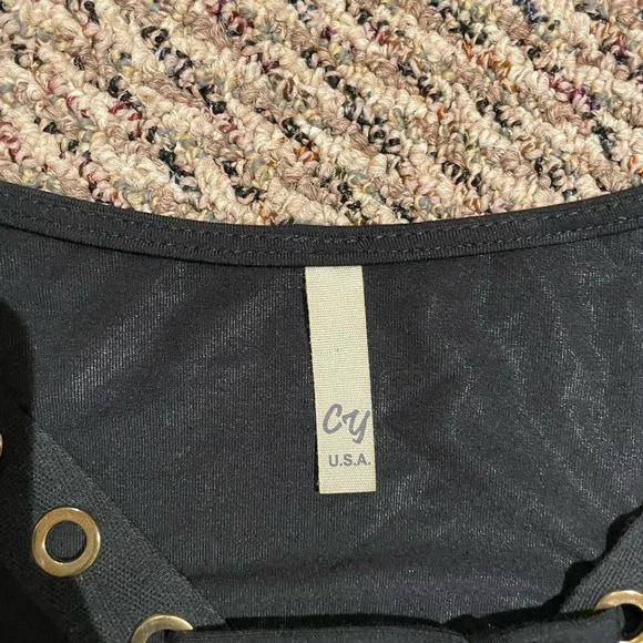 CY Soft stretchy long black gold detail long sleeve ruched - Picture 7 of 7